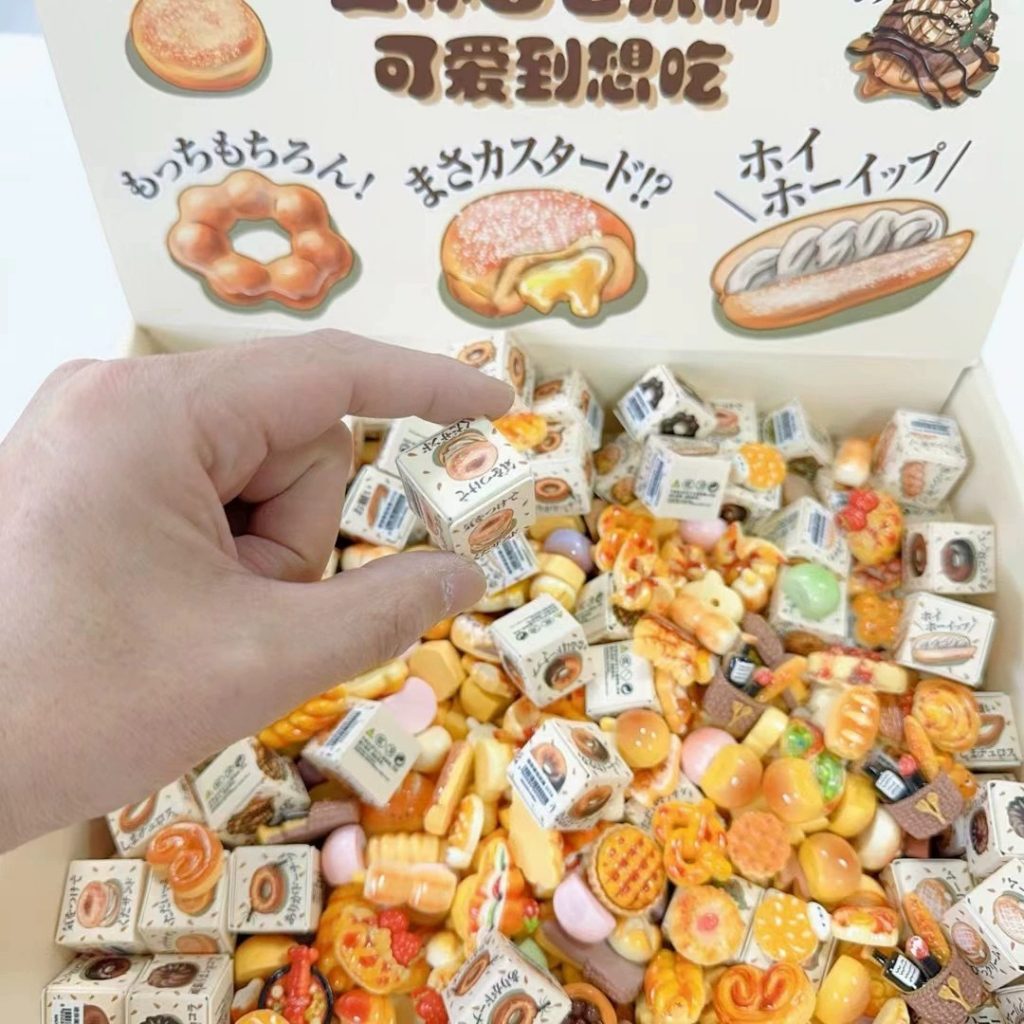 图片[7]-水豚小噜噜盲盒潮玩手办周边豚仔汽车装饰公仔节日礼品创意摆件